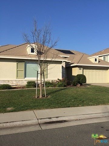 Great curb appeal!