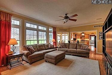4th image of 11515 Colchester Ln