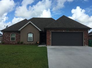 143 Millstone Dr, Thibodaux, LA 70301