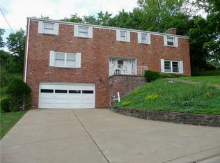 194 Ben Til Dr, Pittsburgh, PA 15236