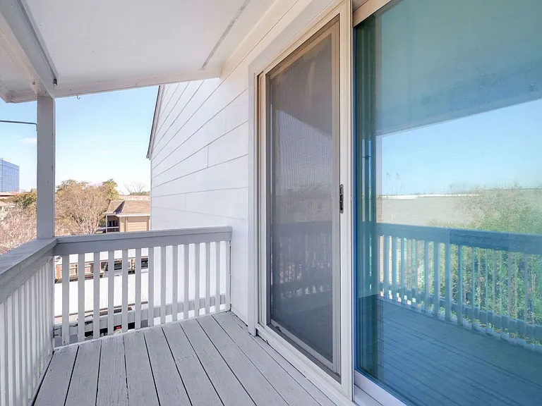2300 Nacogdoches Rd #307B — Photo 17