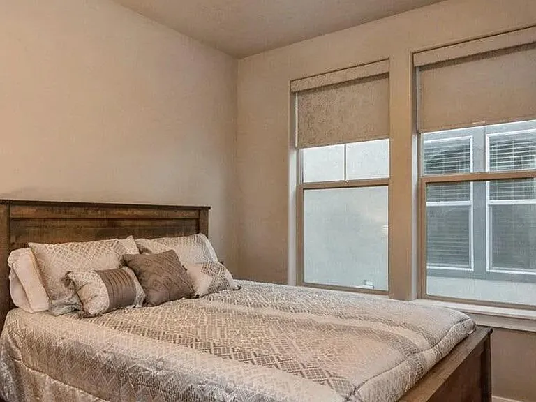 343 Park Blvd — Photo 13
