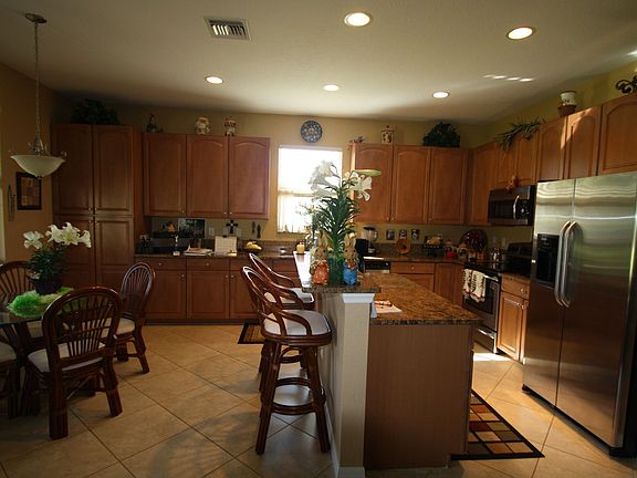 2nd image of 3222 Sussex Way