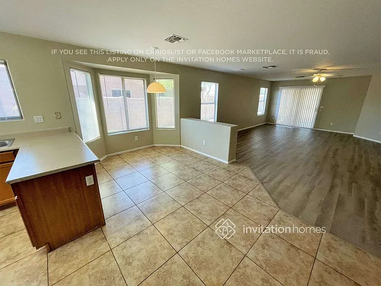 3812 S 74th Dr — Photo 4