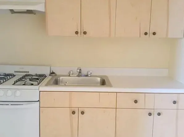 (undisclosed Address), Hempstead, NY 11550