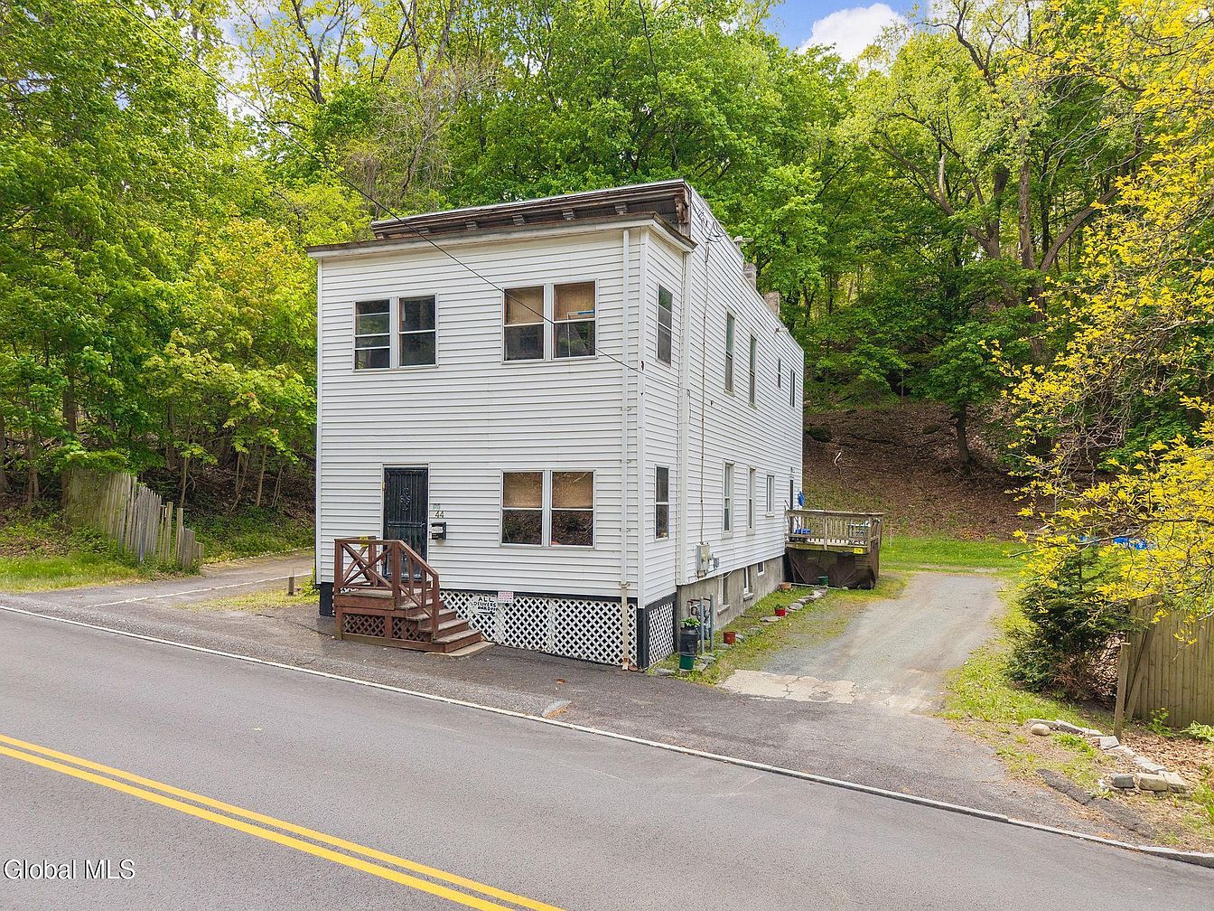 1st image of 44 Spring Avenue