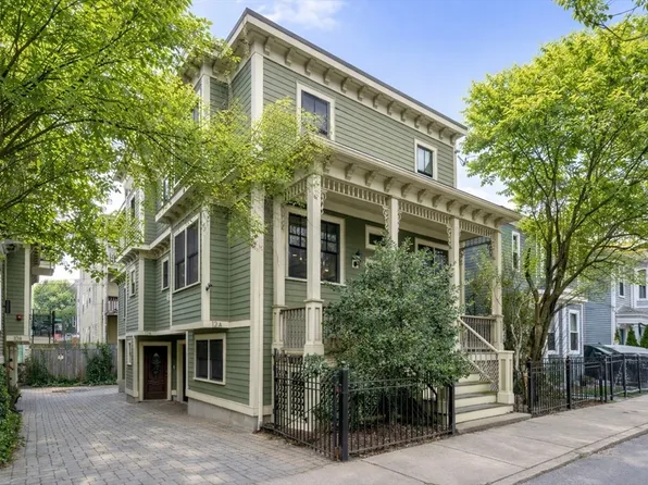 12 Spring Garden St #B, Dorchester, MA 02125