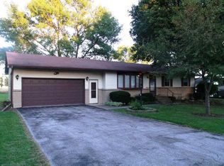 1321 14th St, Orion, IL 61273