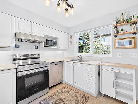 4th image of 1561 Booth Ave #10