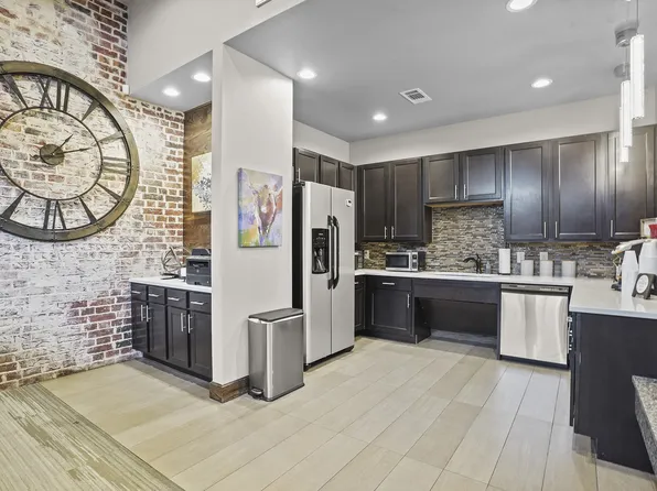 Icon at Broken Arrow Apartments