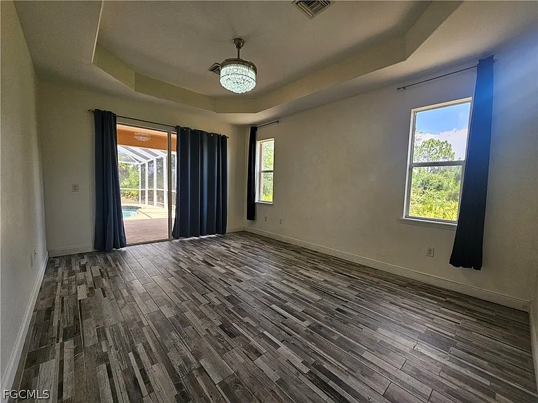 809 Lincoln Ave — Photo 3