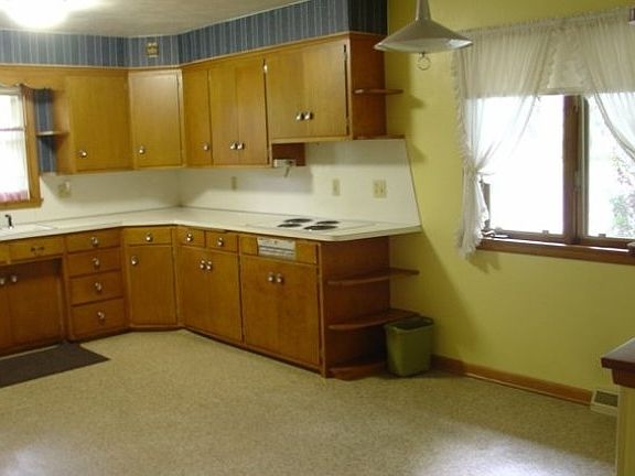 3rd image of 1116 N 6th Ave