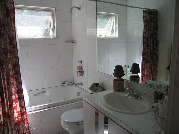 5th image of 9 Northgate Dr