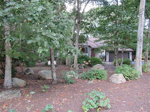 4th image of 14 Juniper Hill Dr