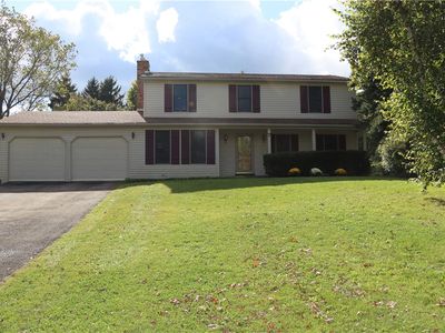 7 Rolling Hill Dr, Fairport, NY, 14450