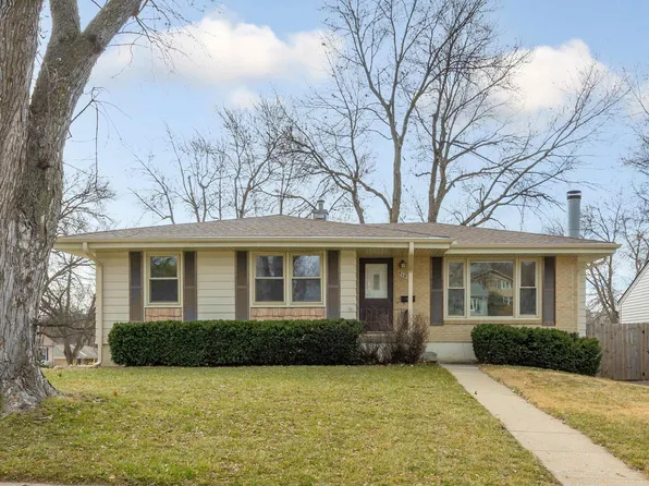 9103 Charles St, Omaha, NE 68114