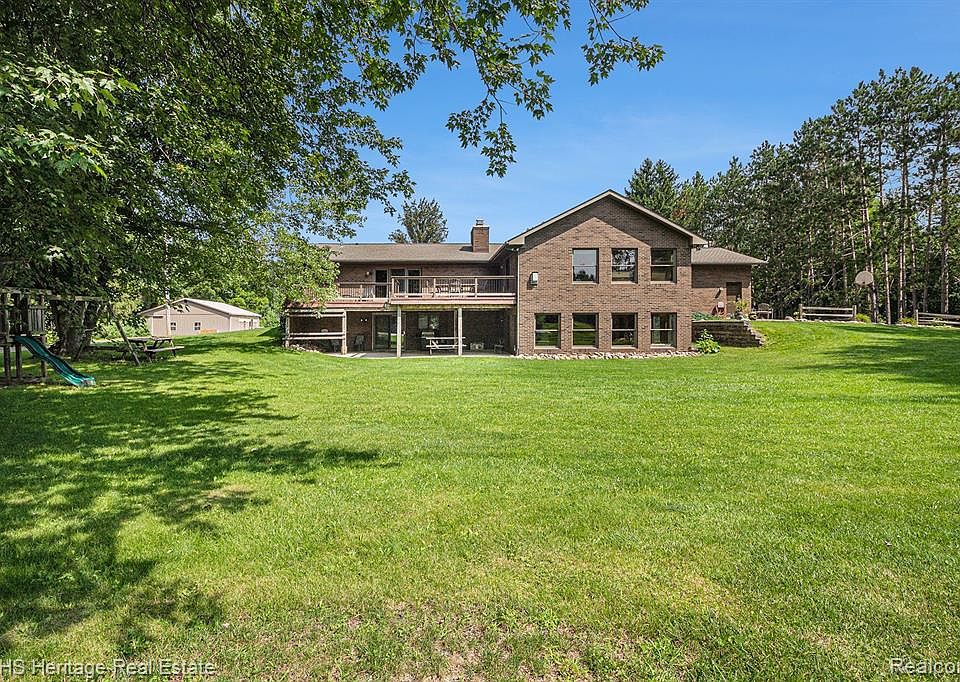 10133 W Allen Rd, Fowlerville, MI 48836 MLS 20230066615 Zillow