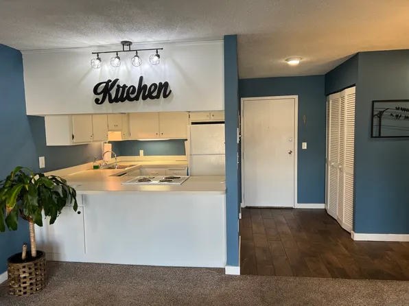 163 South Street #8, Danbury, CT 06810