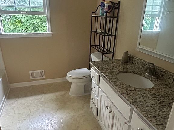 4th image of 3290 Shaw Rd