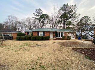 7602 Holland Dr SW, Huntsville, AL 35802