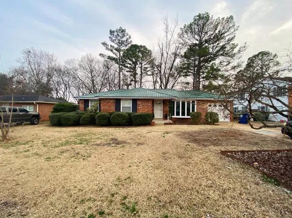 7602 Holland Dr SW, Huntsville, AL 35802