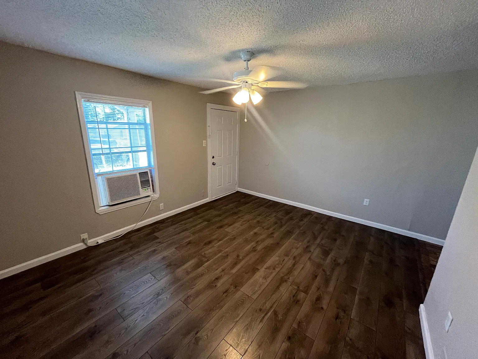 2 bed, 720 sqft, $1,160 — Photo 4