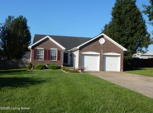651 Helm Ln, Mount Washington, KY 40047