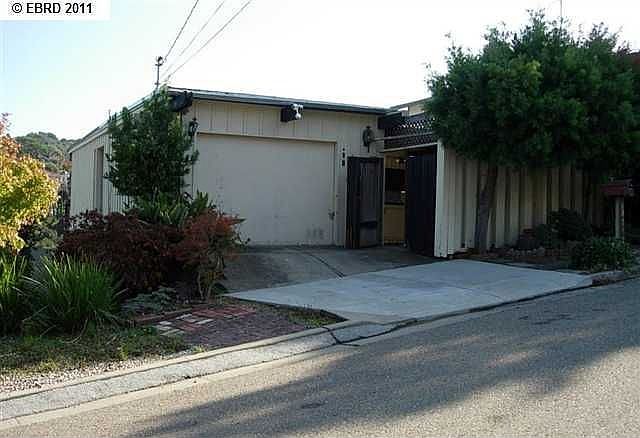 1st image of 3640 Oak Knoll Blvd