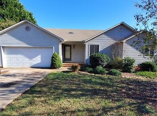 113 Laurelwood Dr, Anderson, SC 29621