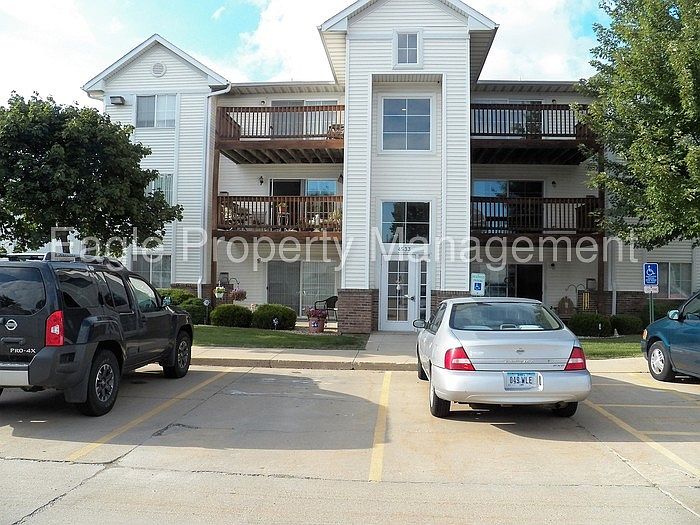 1st image of 4533 1st Ave SW Unit 1