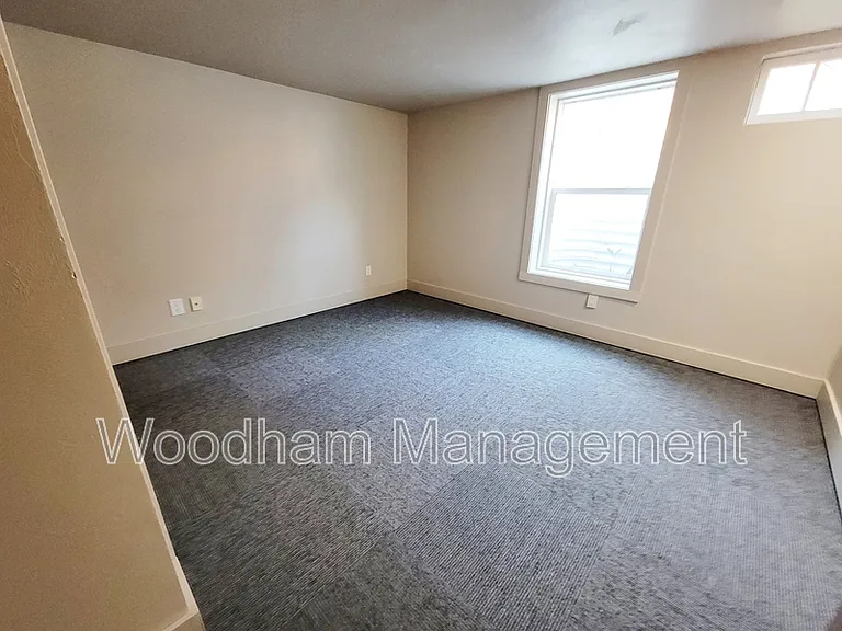 517 S 14th Ave — Photo 15