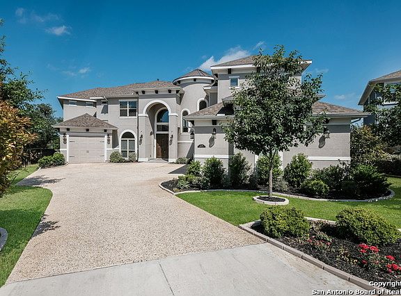 2nd image of 2718 Caledonian Ct