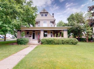 736 W Cedar St, Cherokee, IA 51012