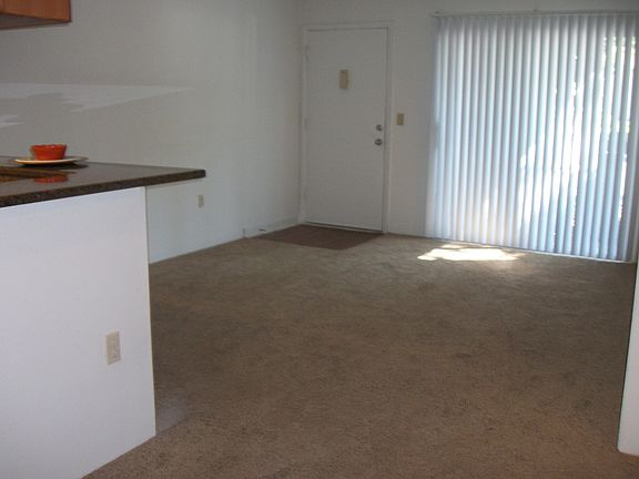 3rd image of 5120 Rosamond Dr APT 3301