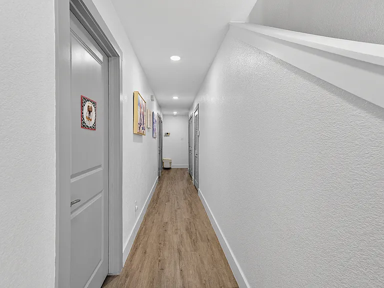 3206 Forest Park Blvd — Photo 4