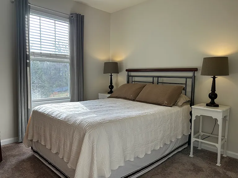 1906 Pear Tree Ln — Photo 42