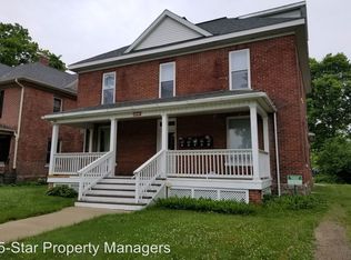1323 S 8th St APT 1, Goshen, IN 46526