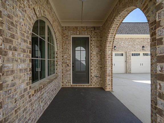 3rd image of 2018 Gable Way