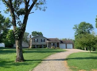 634 Moon Rd, Greenfield, OH 45123