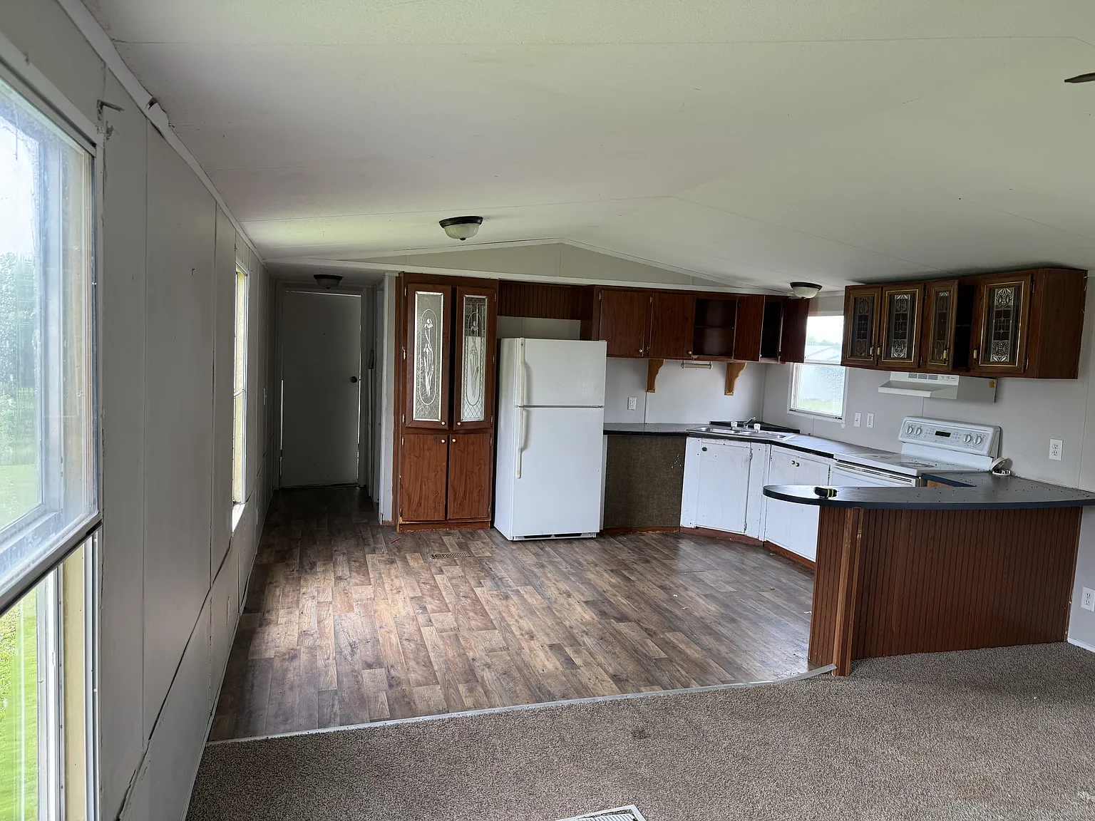 446 Loose Creek Highway - 16 — Photo 2