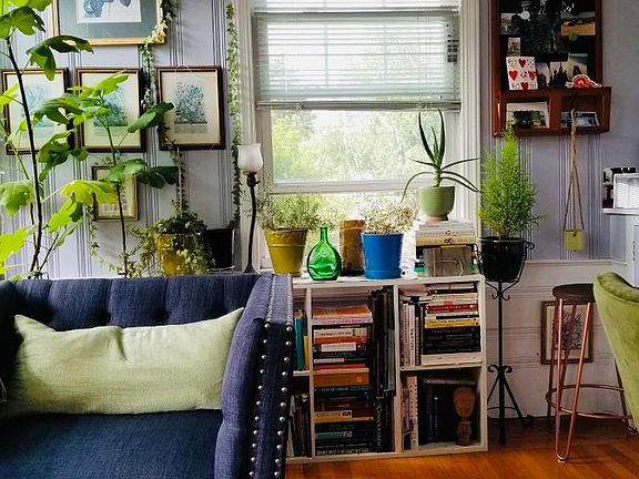 4th image of 845 Edgewood Ave #2