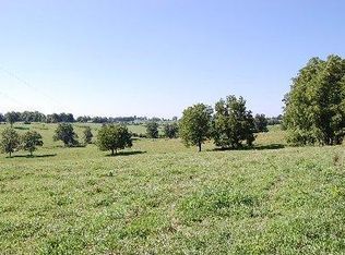 353 Stoney Point Rd, Paris, KY 40361