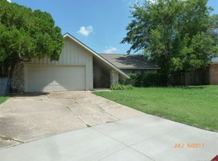 8735 E 47th Pl, Tulsa, OK 74145