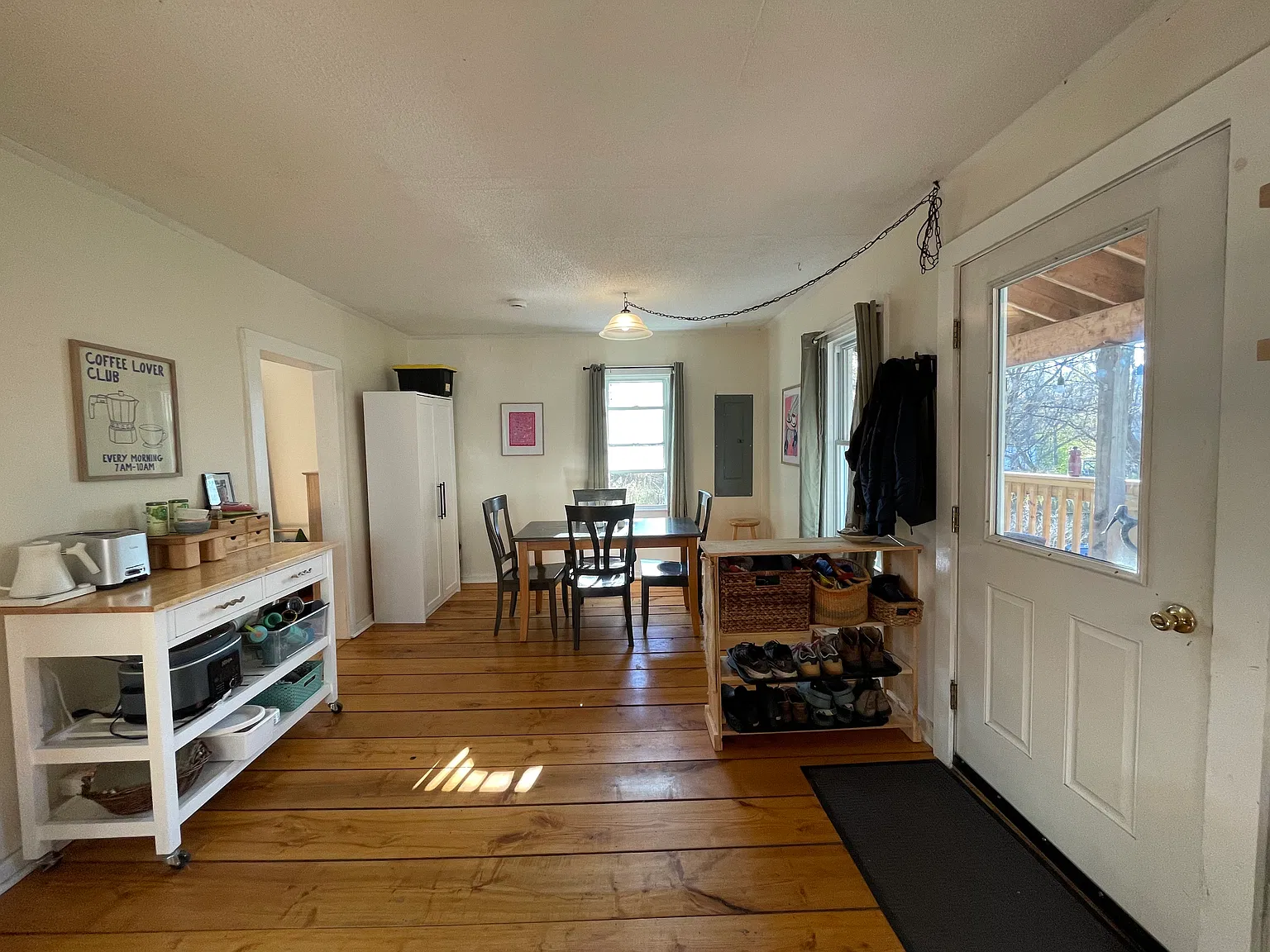 4 bed, 1100 sqft, $3,000 — Photo 3
