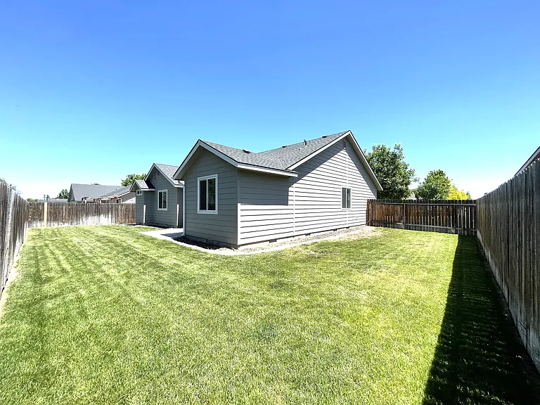 6949 S Cheshire Ave — Photo 11