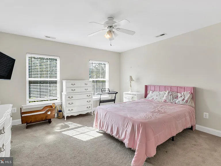 23636 Hansel Ct — Photo 49