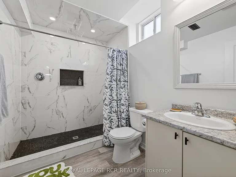 375 Russell St #BASEMENT — Photo 5