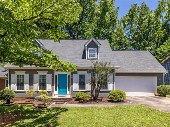 1744 Pierce Arrow Pkwy, Tucker, GA 30084