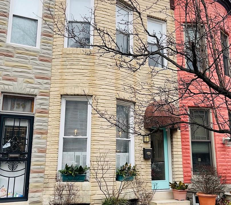 1st image of 137 N Lakewood Ave