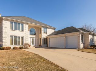 1910 W Golf Rd, Mount Prospect, IL 60056